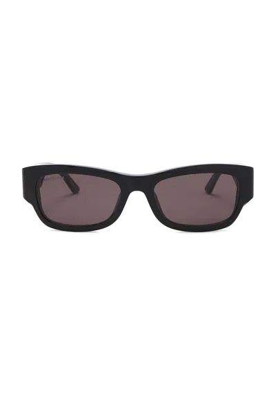 Balenciaga Logo Sunglasses In Black