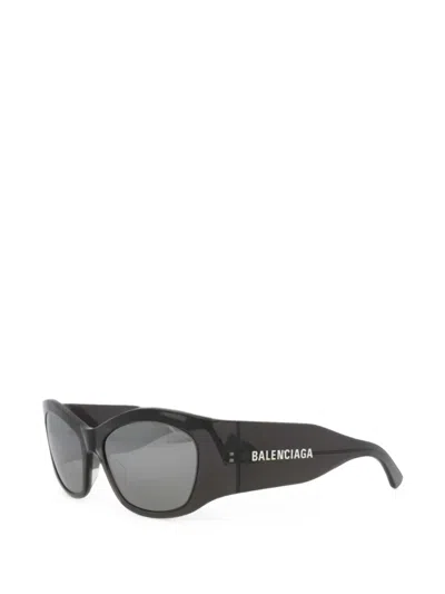 Balenciaga Logo-print Oversize Sunglasses In Black
