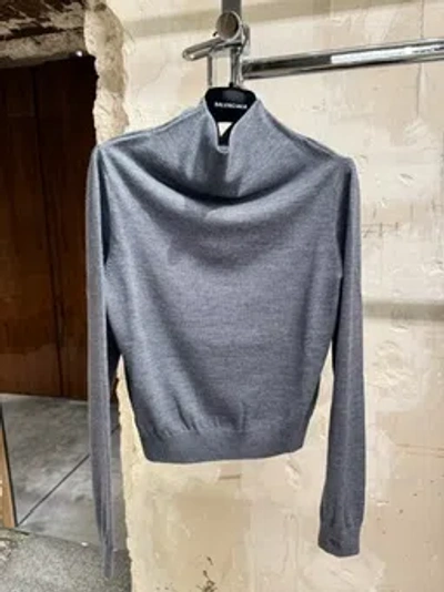 Balenciaga Long-sleeved Sweater In Gray