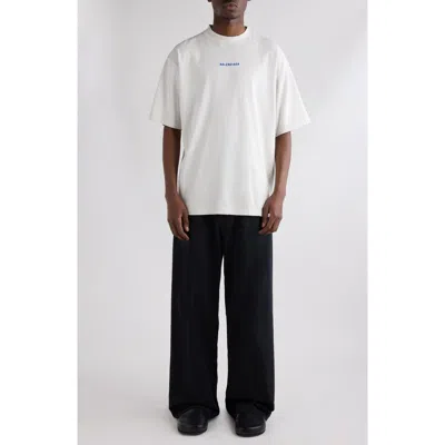 Balenciaga Medium Fit Distressed Logo T-shirt In Multi
