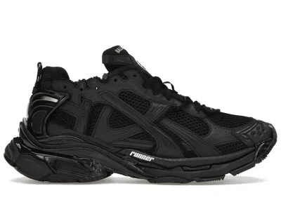 Pre-owned Balenciaga Men's  Runner Matte Sneakers In Black
