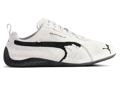 Pre-owned Balenciaga Men's  X Puma Speedcat Suede Distressed Sneakers In White/black In Multi