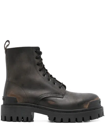 BALENCIAGA MEN'S BLACK/BROWN LACE-UP BOOT WITH WORN EFFECT | SIZE 40 | 670633WBD11