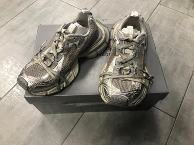 Pre-owned Balenciaga Men's Eggshell White 3xl Mesh Runner Sneakers (size 8)