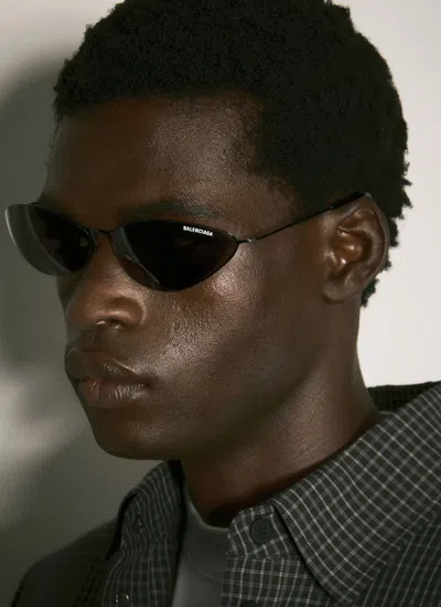 Balenciaga Men Malibu Round Sunglasses In Black