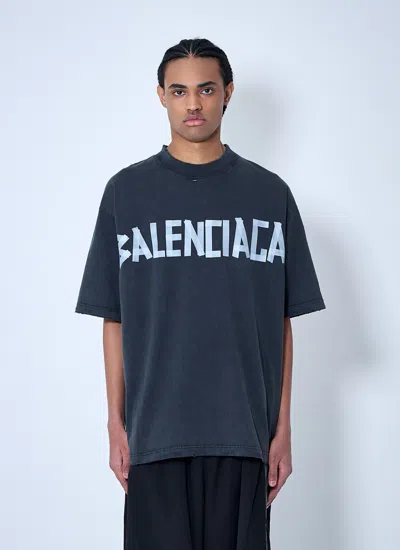 Balenciaga Men Medium Fit T-shirt In Black