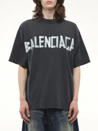BALENCIAGA MEN'S TAPE TYPE MEDIUM FIT T-SHIRT
