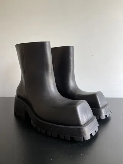 Pre-owned Balenciaga New Leather Trooper Boots (43) Fits 43-44 In Black