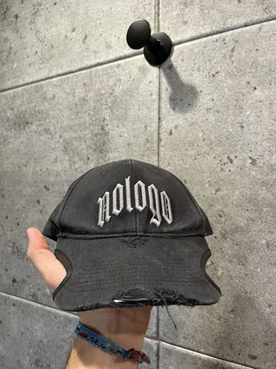 Pre-owned Balenciaga No Logo Cut Out Hat In Black