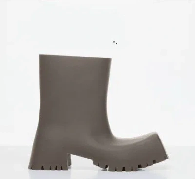 Pre-owned Balenciaga O1in1g1123 Trooper Rubber Boot In Grey