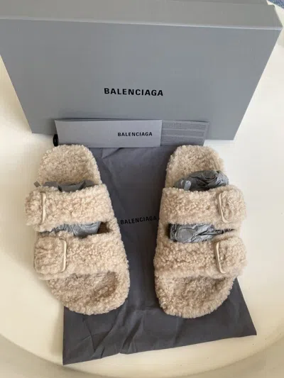 Pre-owned Balenciaga O1in1g1223 Sandal In Tan