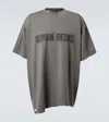 Balenciaga Graphic Text Grey T-shirt With Relaxed Fit In Grey