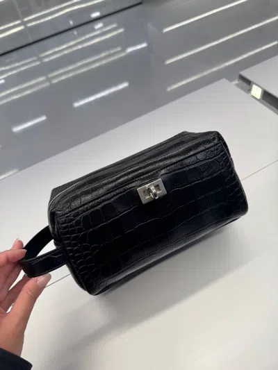 Balenciaga Rodeo Toiletry Pouch In Black