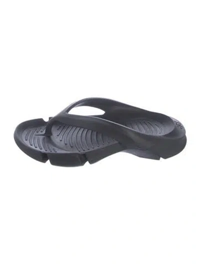 Pre-owned Balenciaga Rubber Flip Flops In Blue