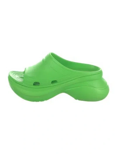 Pre-owned Balenciaga Rubber Slides In Green