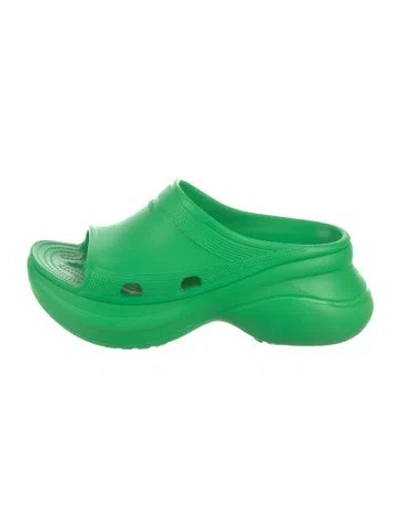Pre-owned Balenciaga Rubber Slides In Green