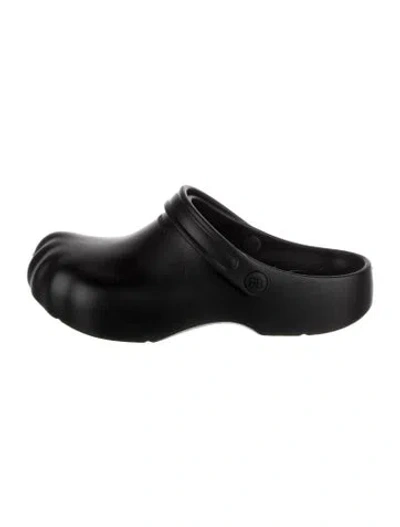 Pre-owned Balenciaga Rubber Slippers In Black
