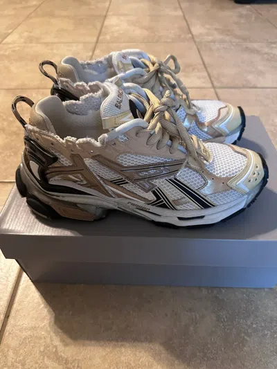 Pre-owned Balenciaga Runner Shoes In Beige