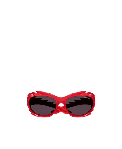 Balenciaga Serrated Geometric-frame Sunglasses In Red