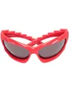 Balenciaga Serrated Geometric-frame Sunglasses In Rot