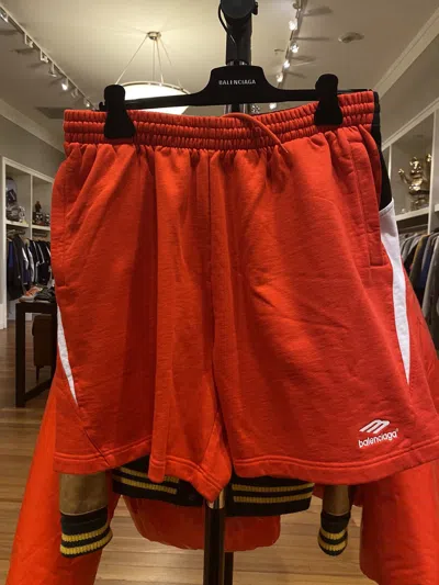 Pre-owned Balenciaga Shorts Red S