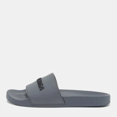Pre-owned Balenciaga Size 43 Grey Rubber Flat Slides In Gray