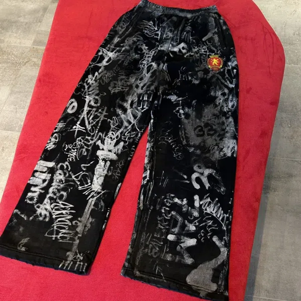 Pre-owned Balenciaga Skater Graffiti Sweatpants Black | ModeSens