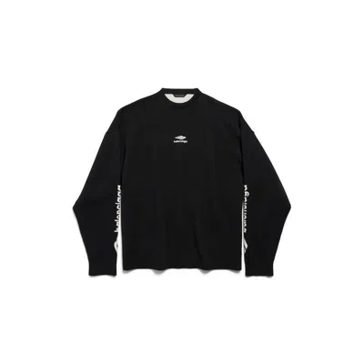 Balenciaga Sleek Ski Crewneck For Men In Black