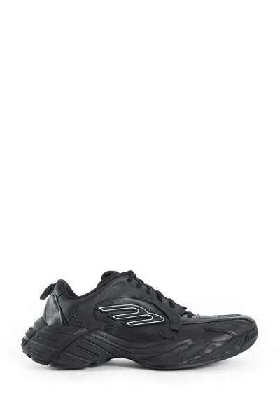 BALENCIAGA MONDAY SNEAKERS IN LEATHER