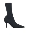 Balenciaga Solid Colour Ankle Boots In Black