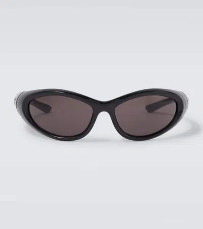 Balenciaga Sporty B Round Af Oval Sunglasses In Black