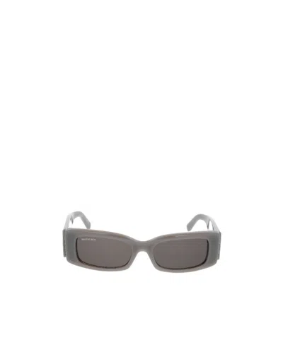 Balenciaga Square-frame Logo-print Sunglasses In Gray