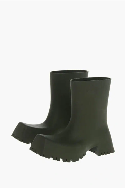 Balenciaga Squared Design Trooper Rubber Booties In Green