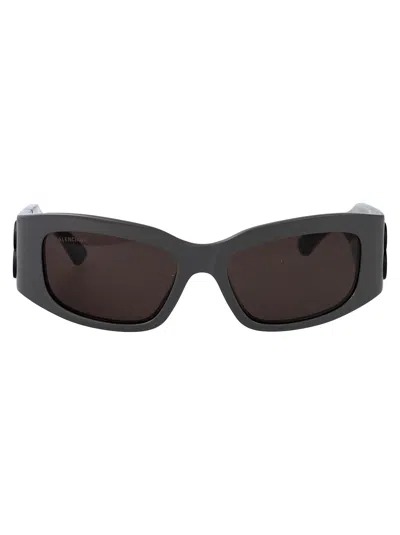 Balenciaga Squared Sunglasses Bb0360 S 003 In Black