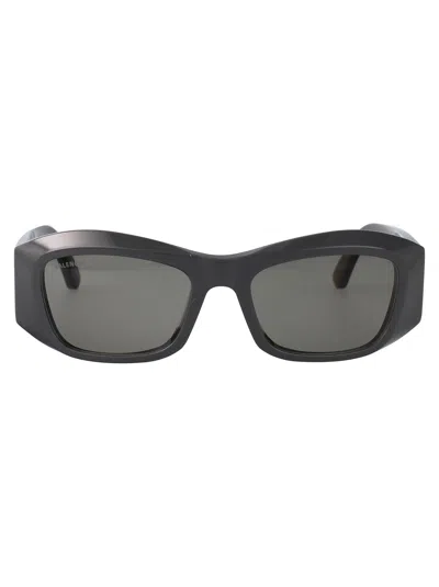 BALENCIAGA BALENCIAGA SQUARED SUNGLASSES BB0397 SA 004