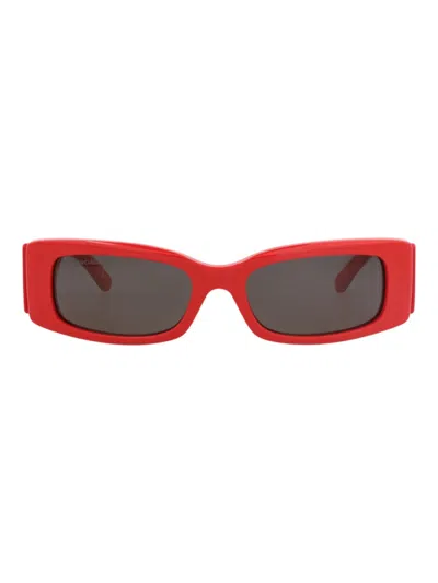 Balenciaga Square/rectangle Women's Mini Sunglasses In Red
