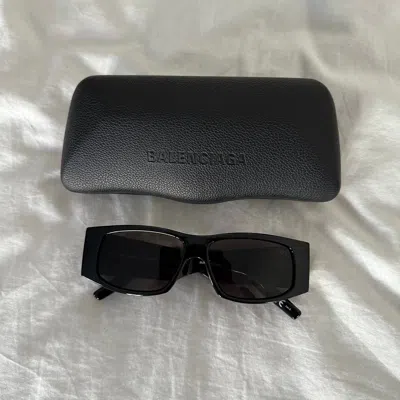 Pre-owned Balenciaga Ss20 Led Logo Sunglasses In Black