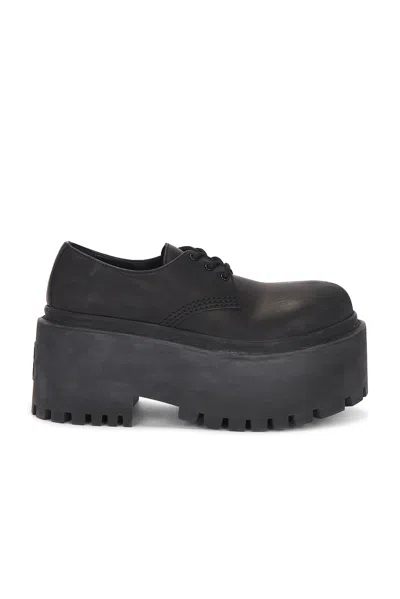Balenciaga Strike Platform In Black