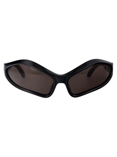 Balenciaga Sunglasses In 001 Black Black Grey