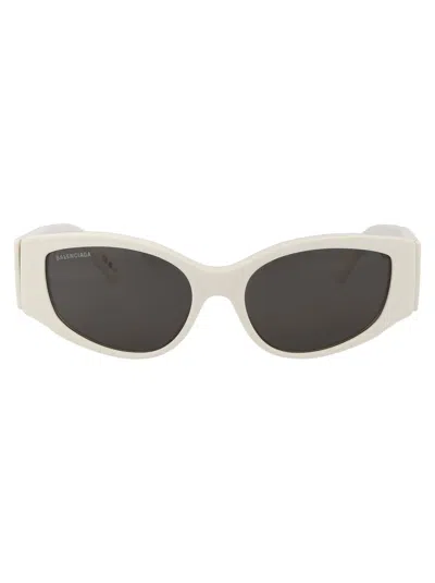 Balenciaga Sunglasses In 003 White White Grey
