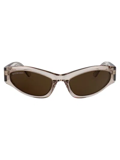 Balenciaga Sunglasses In Brown