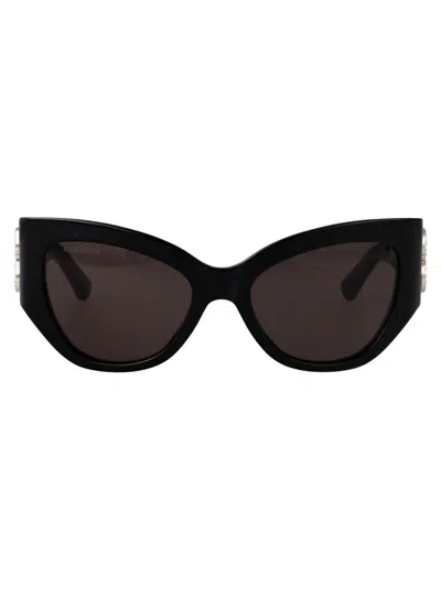 Balenciaga Sunglasses In 002 Black Black Grey