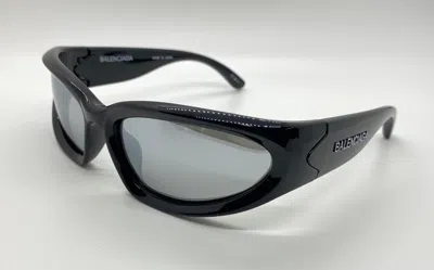 Pre-owned Balenciaga Swift Bb0157s 001 Black / Grey Wrap Mask Sunglasses 62-17-128mm In Gray