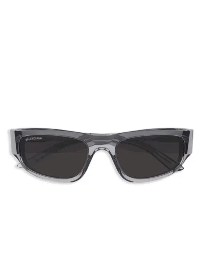 Balenciaga Tinted Sunglasses In 灰色
