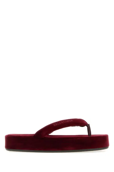 Balenciaga Tiziano Red Velvet Jet Lag Thong Slippers In Burgundy