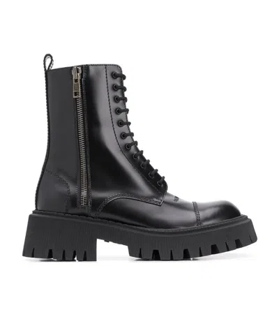 Balenciaga Tractor 20 Mm Lace-up Boots In Black