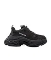 Balenciaga Runner Chunky Low-top Sneakers In Black