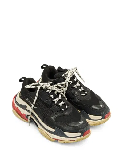 Pre-owned Balenciaga Triple S Low-top Sneakers In Black