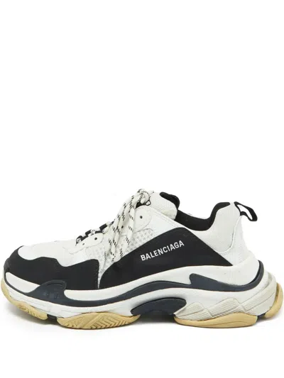 Pre-owned Balenciaga Triple S Sneakers