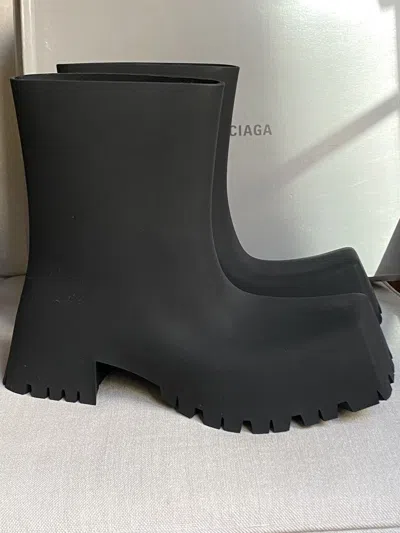 Pre-owned Balenciaga Trooper Shoes In Black